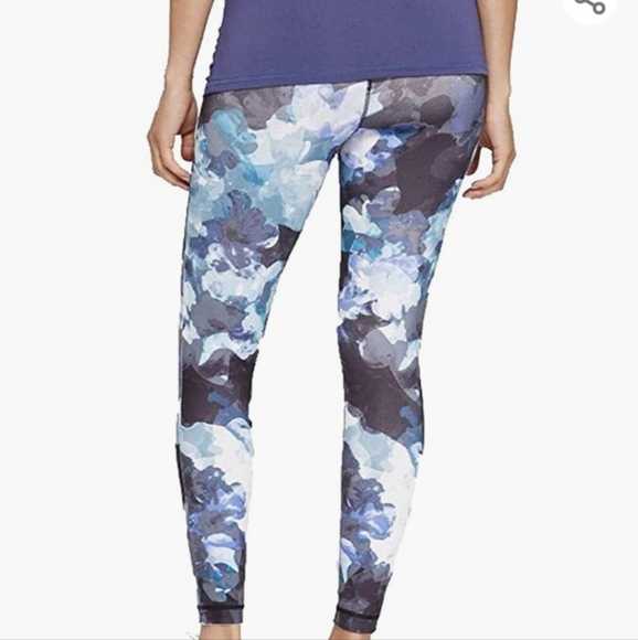 Ingrid & Isabel Women's Maternity Floral Print Active Leggings - Picture 4 of 5